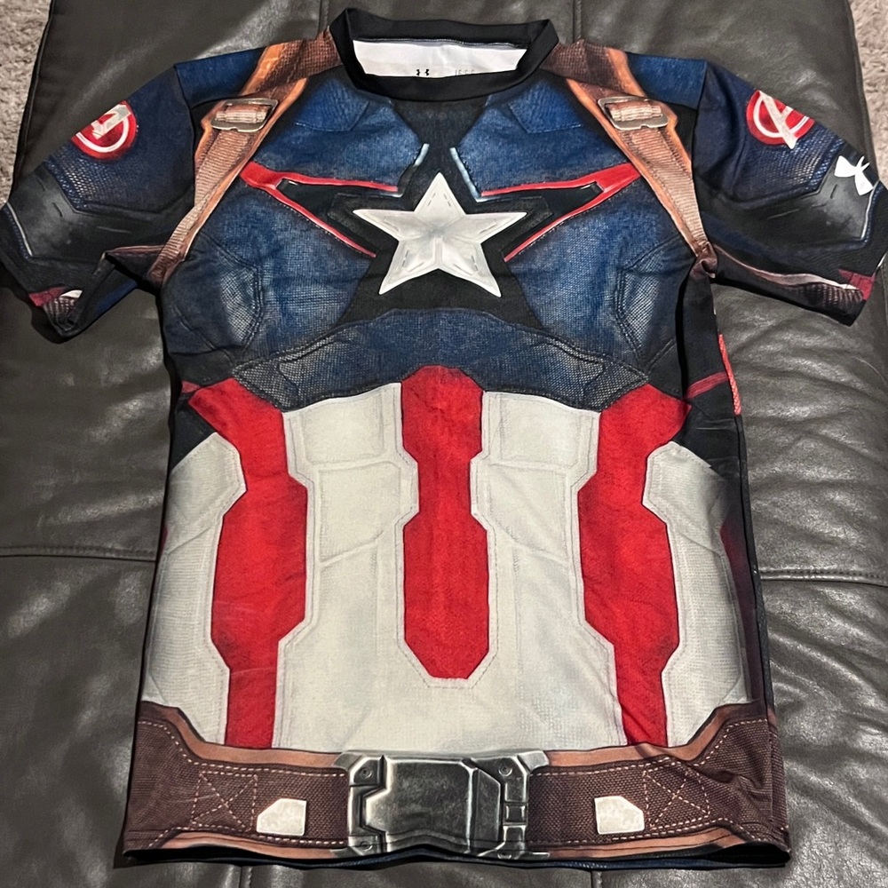 Under Armour x Marvel - Captain America compression shirt